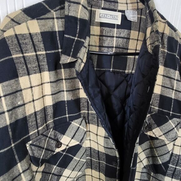 Lake N Trail Men's Tan & Black Plaid Shacket - Picture 11 of 12